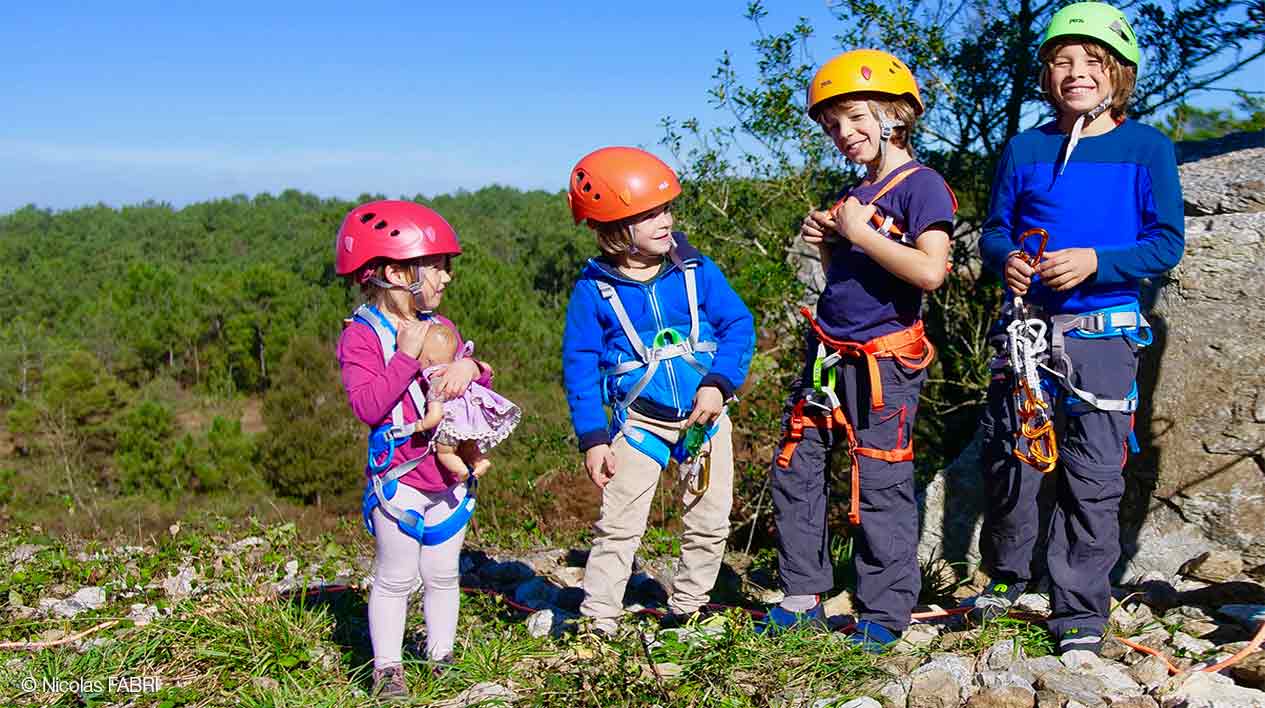 OUISTITI, Full-body climbing harness for children weighing less