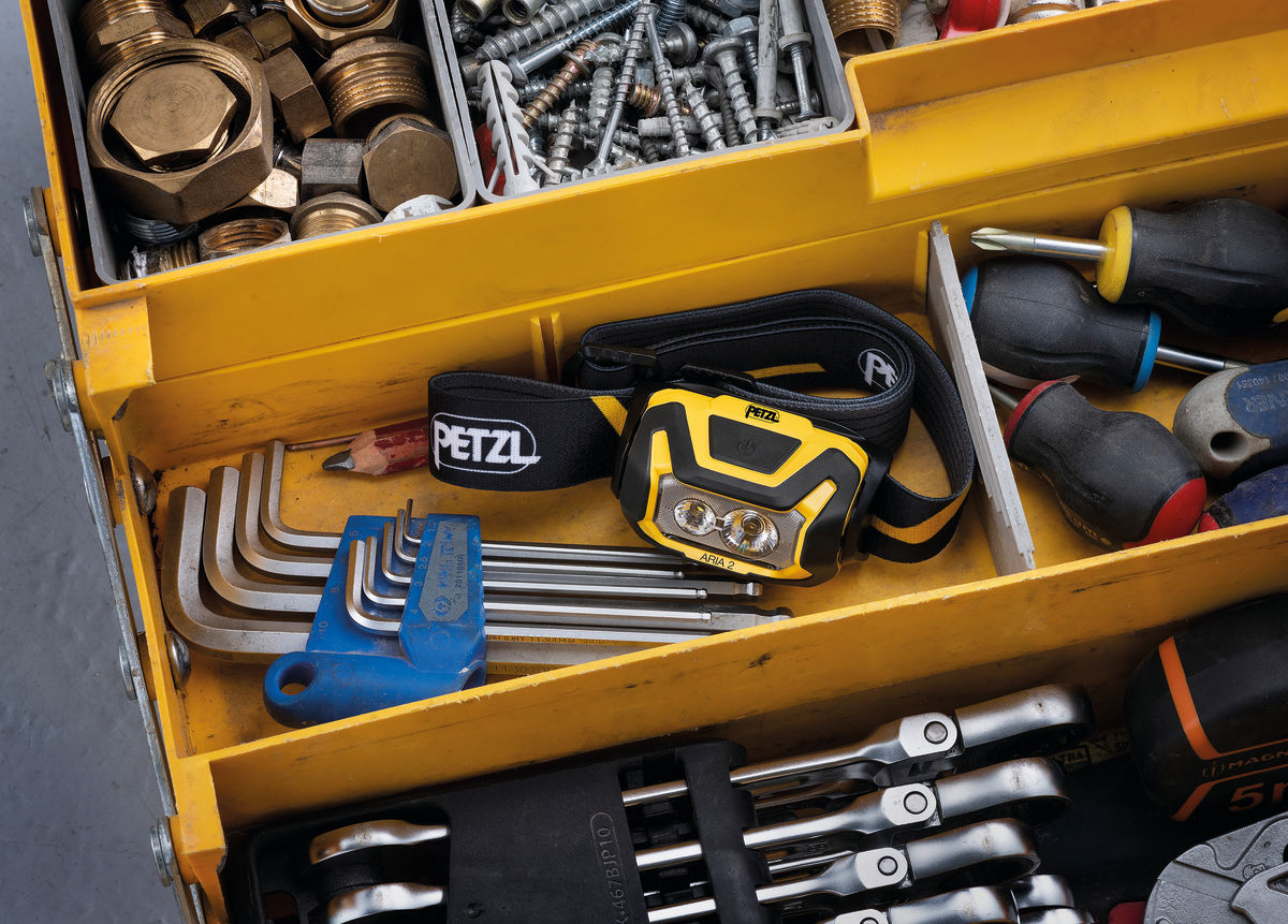 ペツル PETZL ARIA2 E070BA00 Petzl ARIA 2 RGB Headlamp E070BA00 | PK Safety – PK Safety