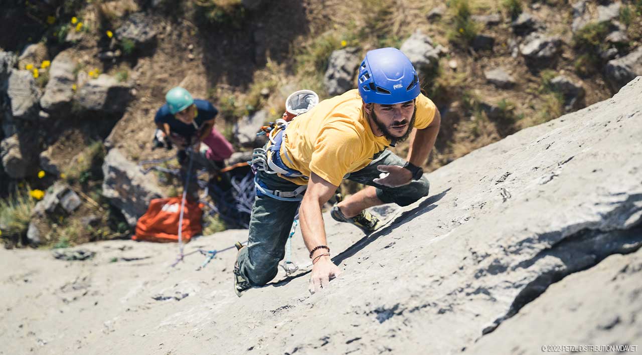 Casque d'alpinisme/escalade Petzl Boreo Gris