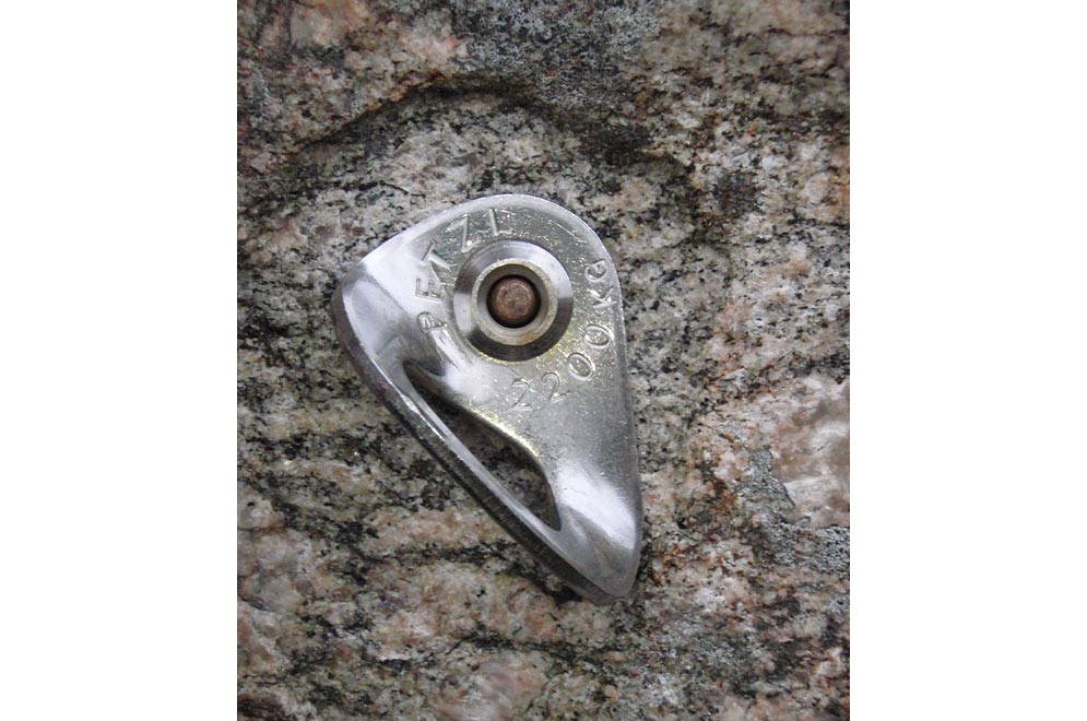 Safety alerts - Petzl Canada